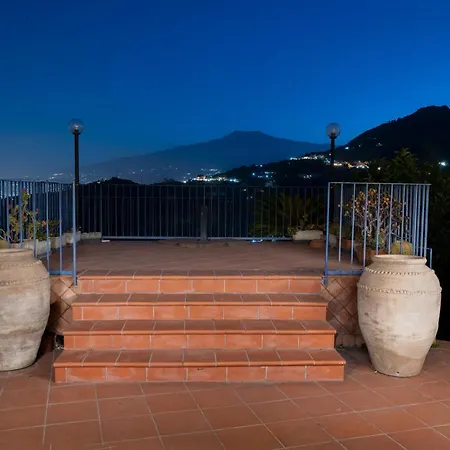 Etna & Bay House Apartment